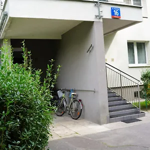 With Small Tub Apartament